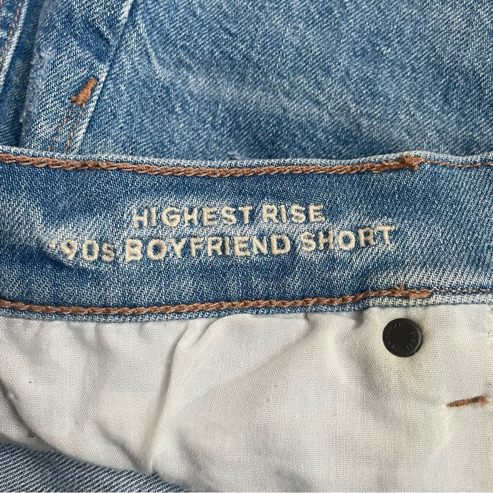 American Eagle Highest Rise 90s Boyfriend Short - Picture 5 of 6